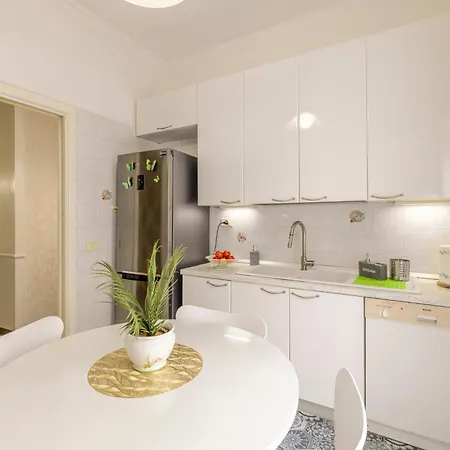 Royal Vatican Residence * Řím