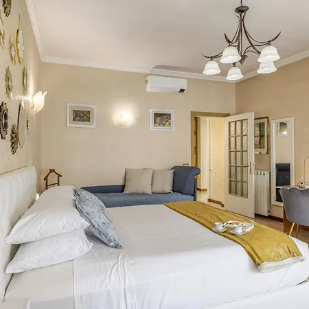 Royal Vatican Residence *